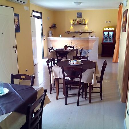 B&B Trullo Di Mare 토리첼라 외부 사진